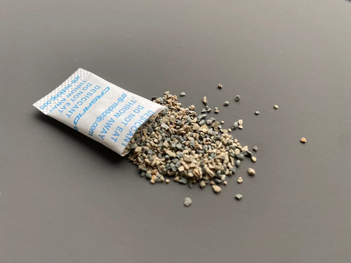 What is Mineral Desiccant's Characteristics?